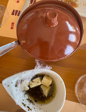Couvert com queijo fresco e azeitonas